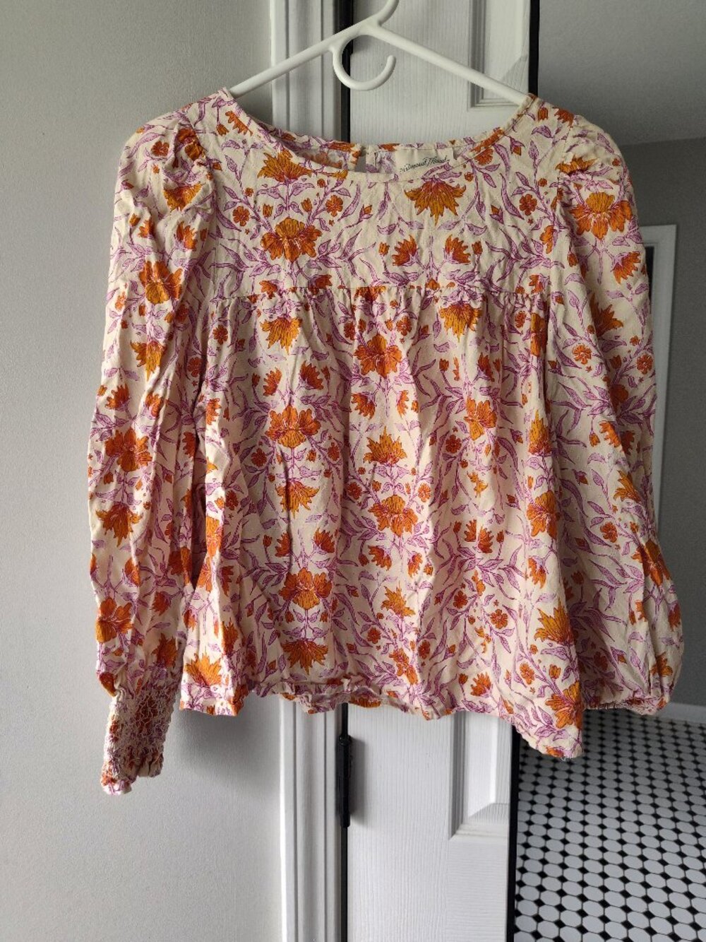 Universal Thread Long Sleeve Floral Top
